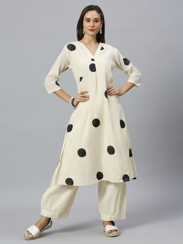 Elegant Black Round Design Kurti