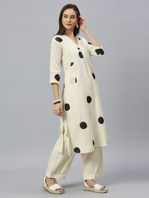 Elegant Black Round Design Kurti - Image 3