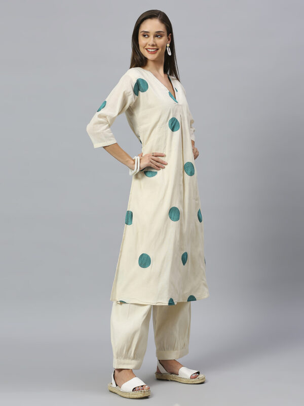 Rama Colour Round Design Kurti Collection - Image 3