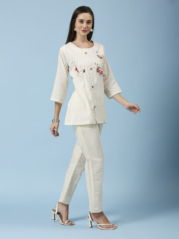 Red Round Flower Designer Co-ord Set - Image 3