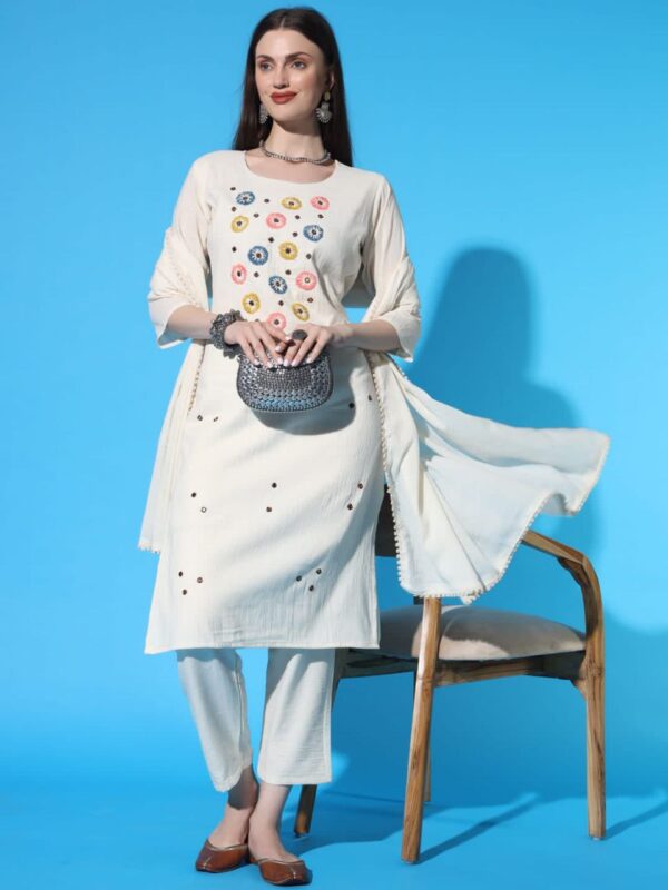Round Design Kurti Pant and Dupatta Set