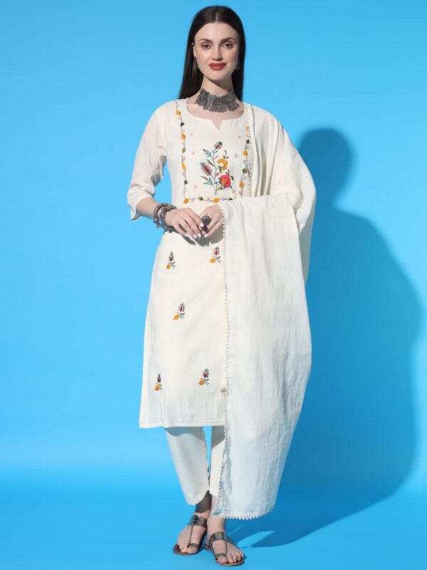 Elegance in Khadi Embroidered Cotton Kurti Pant And Duppta Set - Image 3