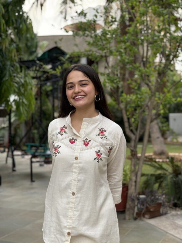 Handcrafted Elegance Khadi Cotton Top - Image 3