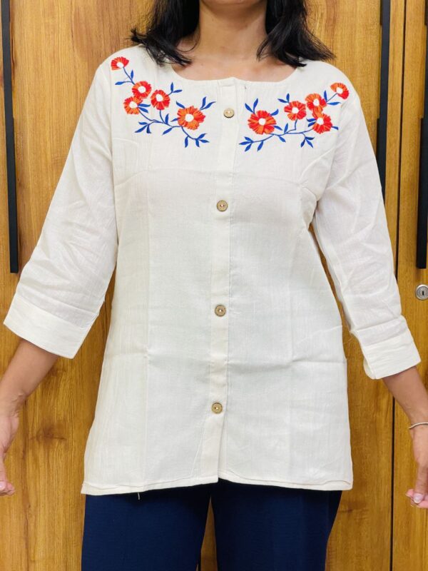 Flowerl Elegance Khadi Tunic - Image 3
