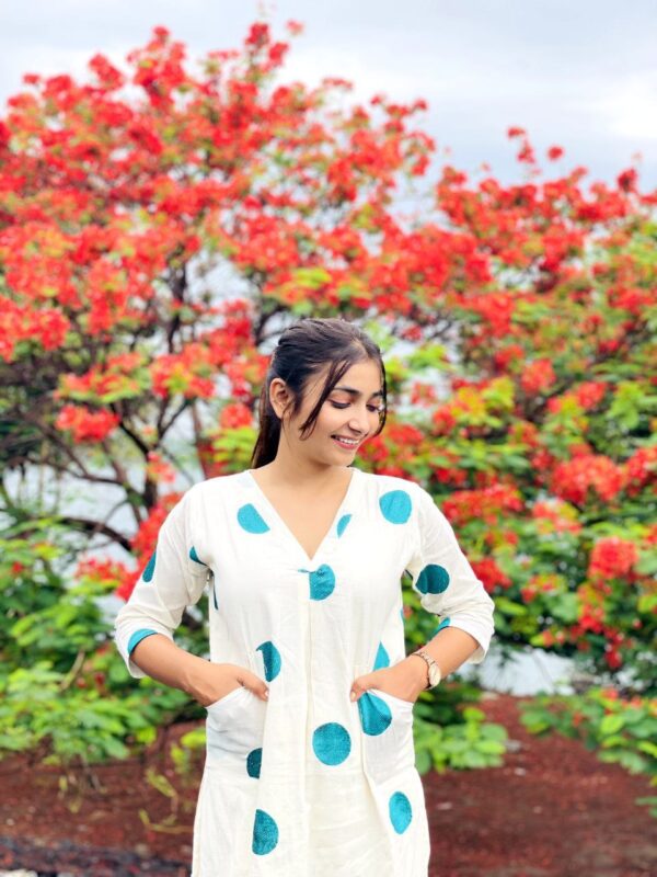 Rama Colour Round Design Kurti - Image 2