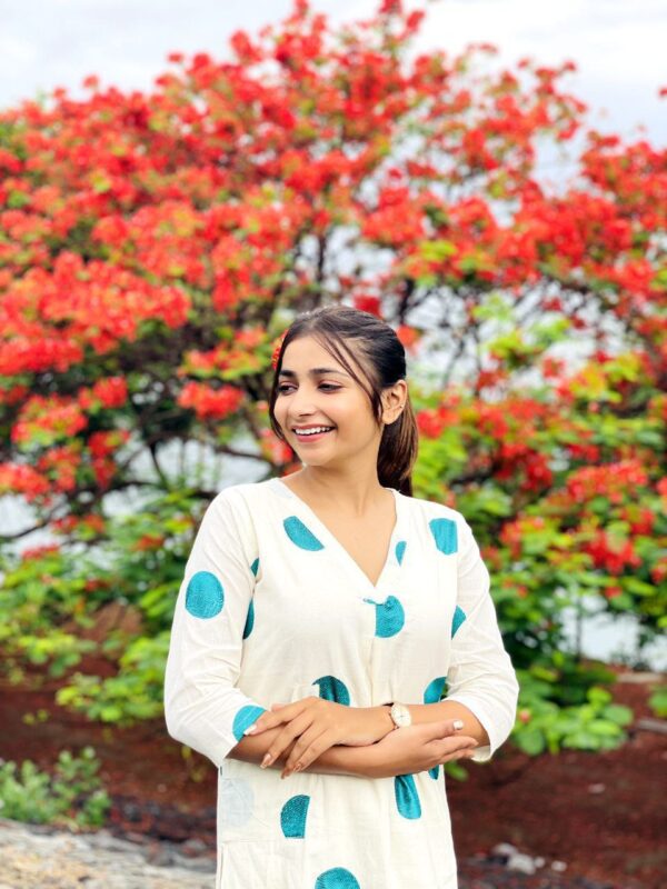 Rama Colour Round Design Kurti - Image 6