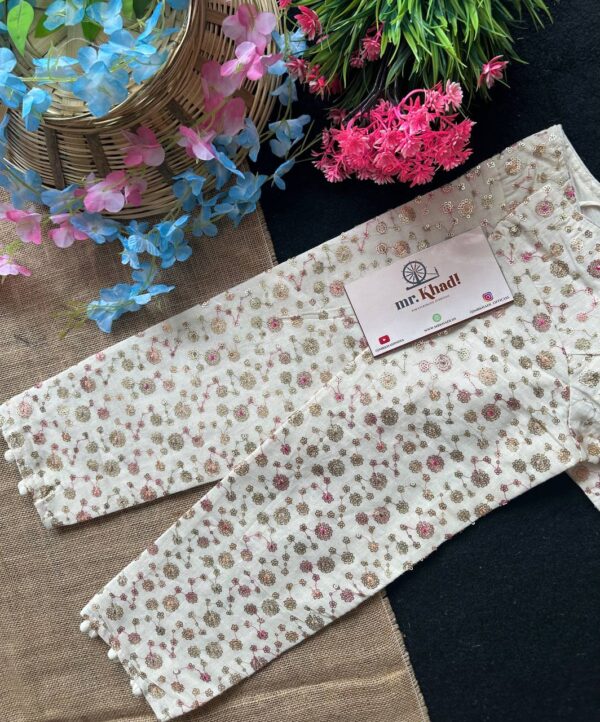 Sequnce Butti Work Design Blouse - Image 2